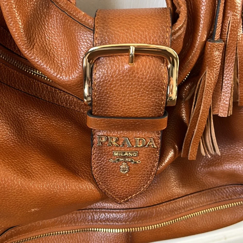 Authentic Prada very large leather vintage bag. - Picture 3 of 16